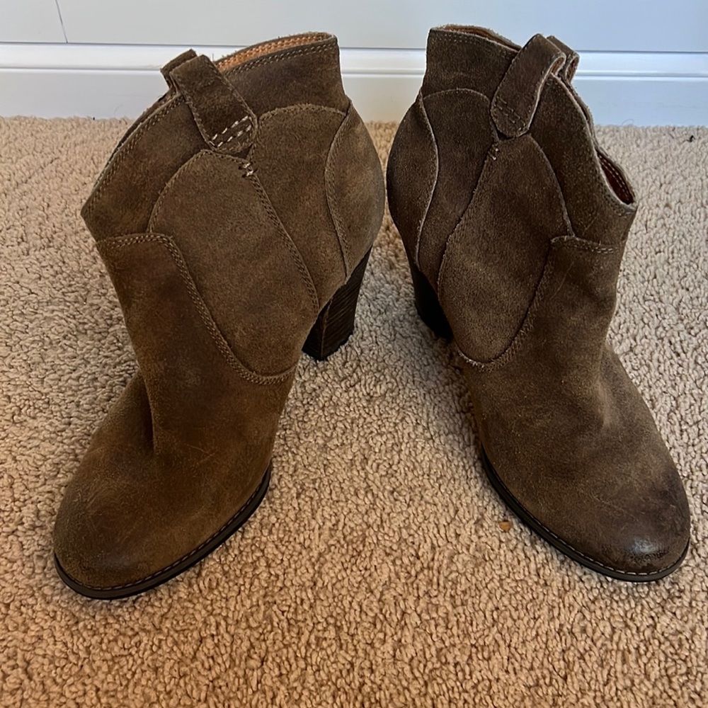 Suede ankle booties! So cute! Indigo by Clarks